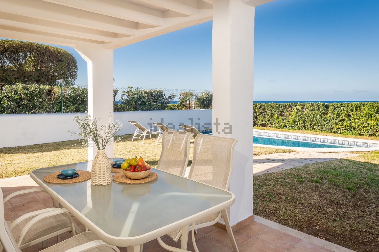 Chalet for sale with direct beach access in Ciutadella
