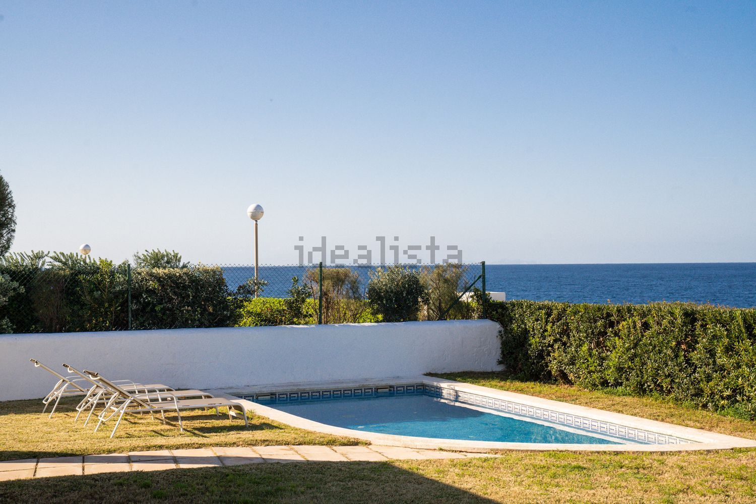 Chalet for sale with direct beach access in Ciutadella