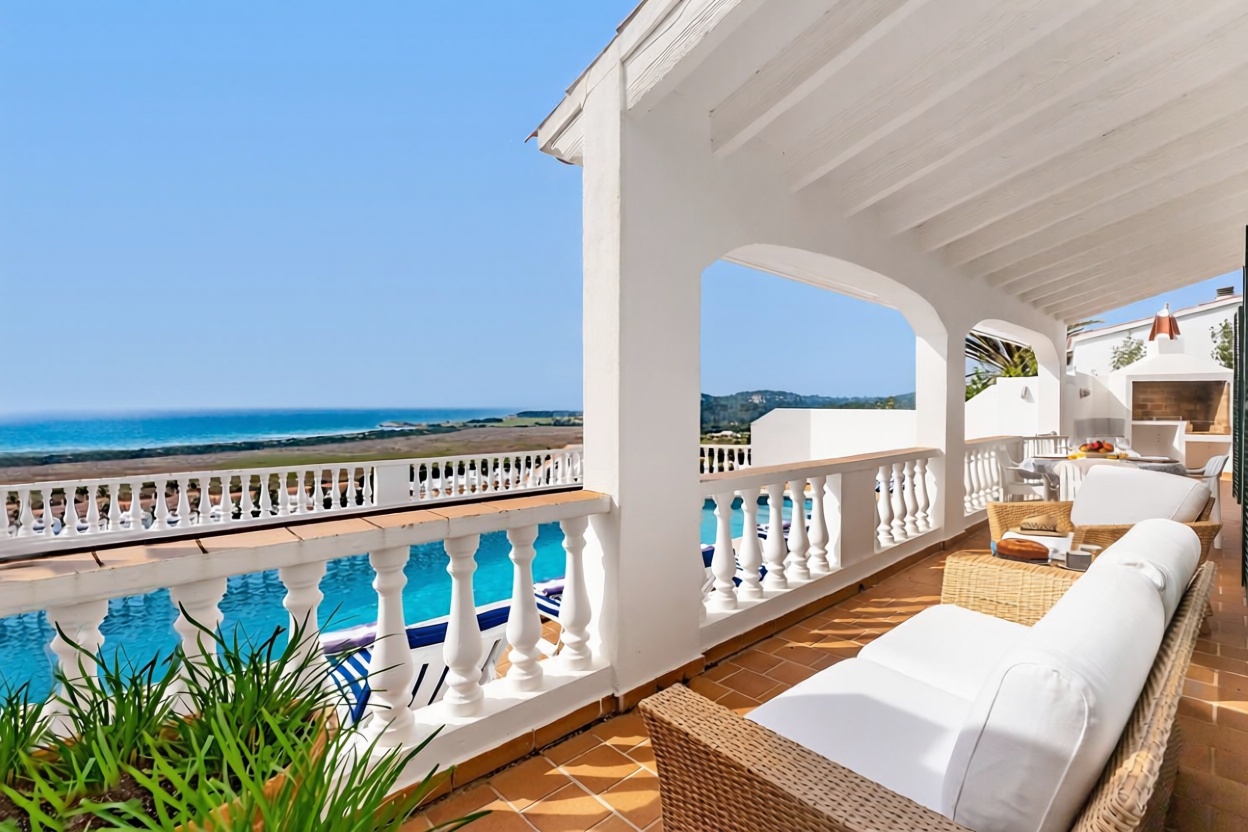 Chalet with direct beach access in Mallorca, Balears (Illes)