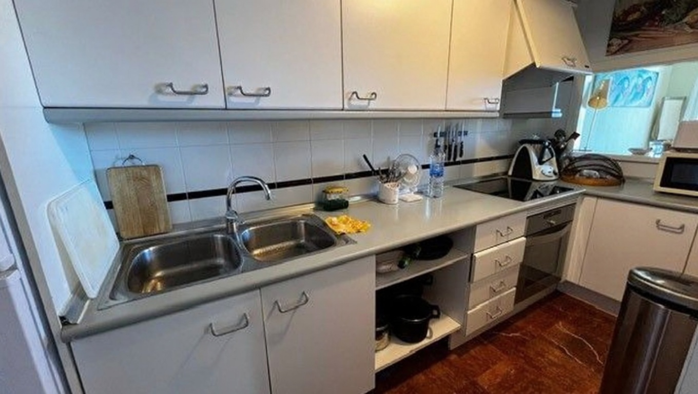 Dúplex en primera línea de playa en Maó/Mahón — Cocina
