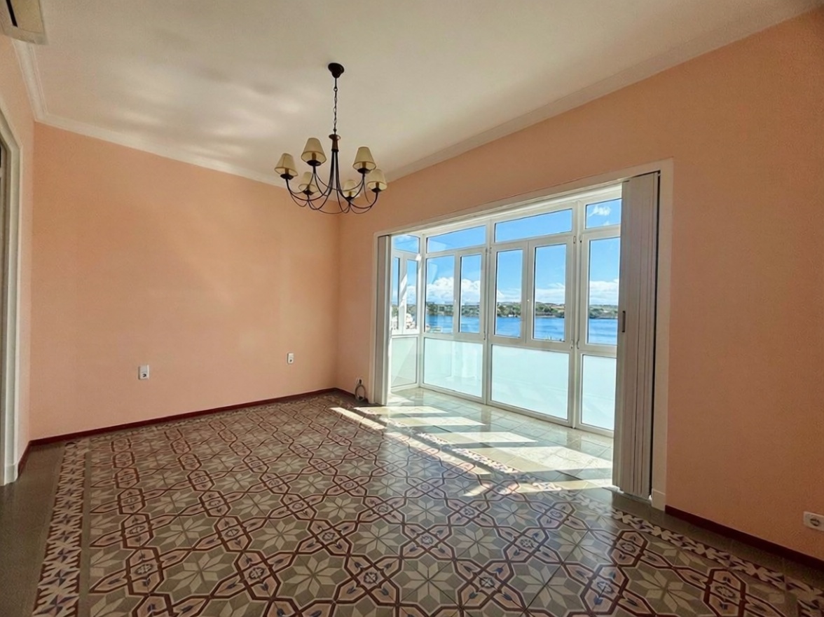 Chalet with direct beach access in Es Castell
