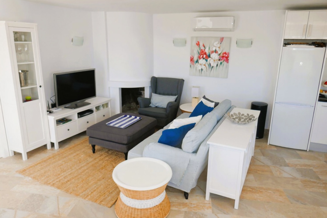Chalet with direct beach access in Mallorca, Balears (Illes) — Bedroom