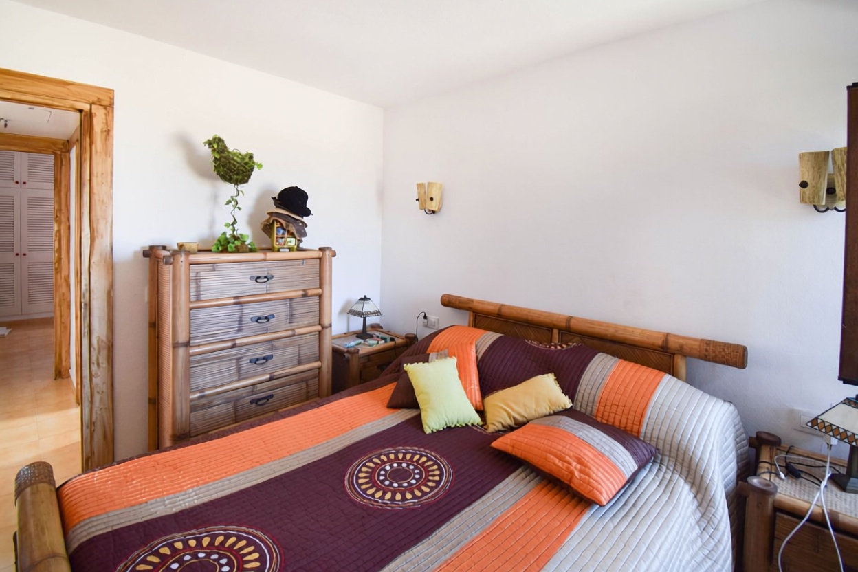 Beachfront flat in Blanes — Bedroom