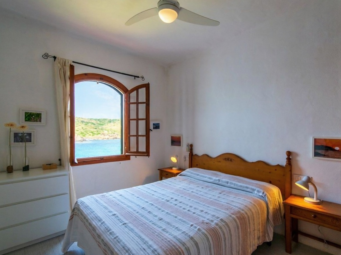 Wohnung in erste Strandlinie in Es Mercadal — Schlafzimmer