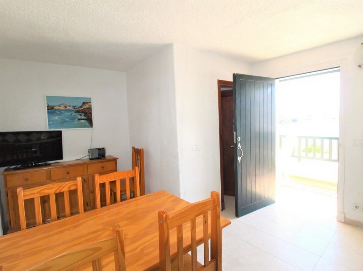Chalet mit direkter Strandzugang in Maó/Mahón — Esszimmer