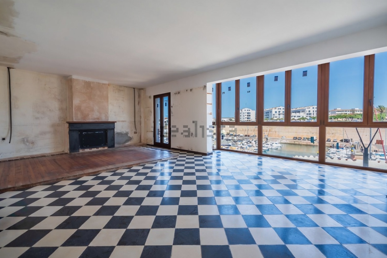 Wohnung in erste Strandlinie in Ciutadella — Wohnzimmer