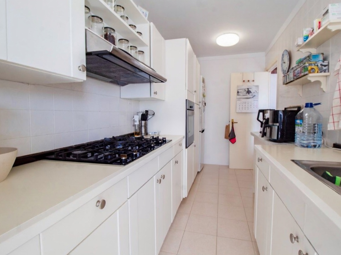 Beachfront flat in Maó — Kitchen