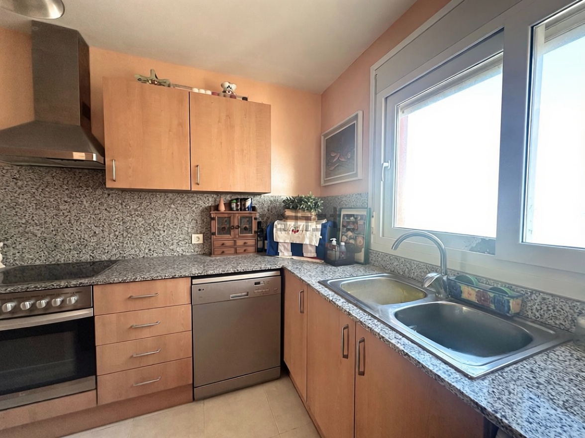Wohnung in erste Strandlinie in Ciutadella — Küche