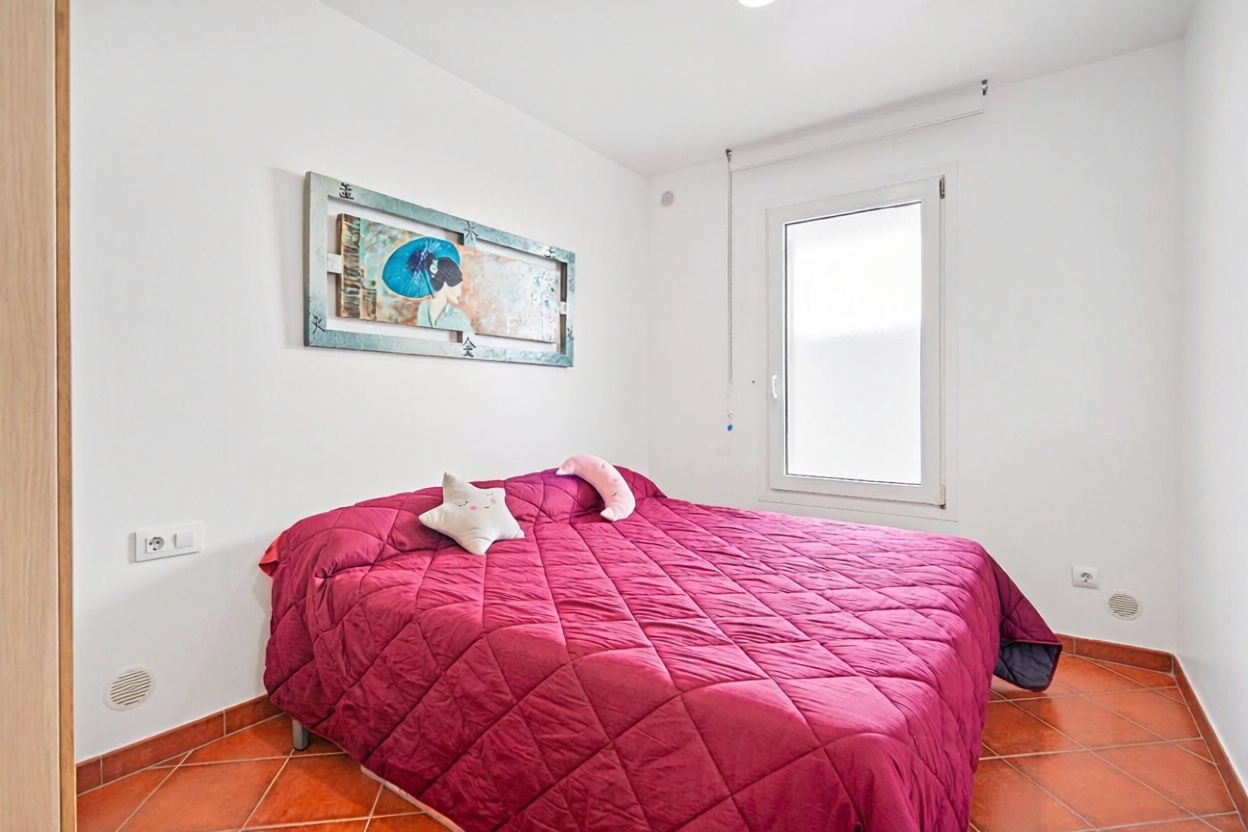 Piso en primera línea de playa en Ciutadella — Dormitorio