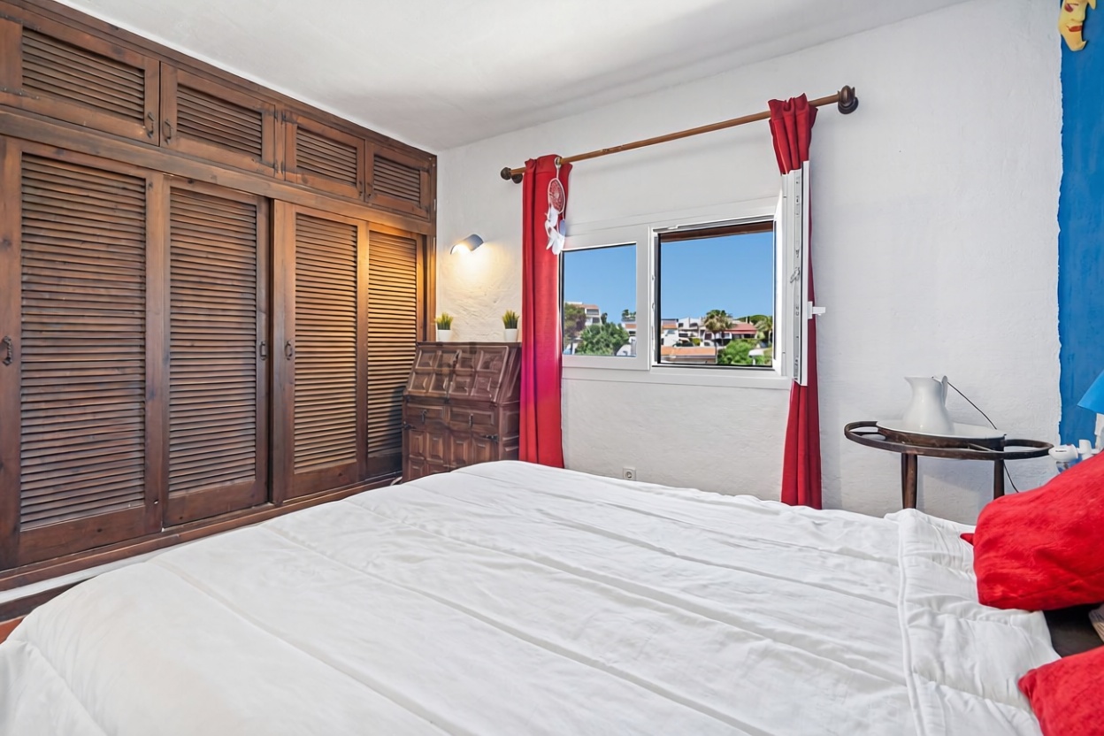 Beachfront duplex in Mallorca, Balears (Illes) — Bedroom