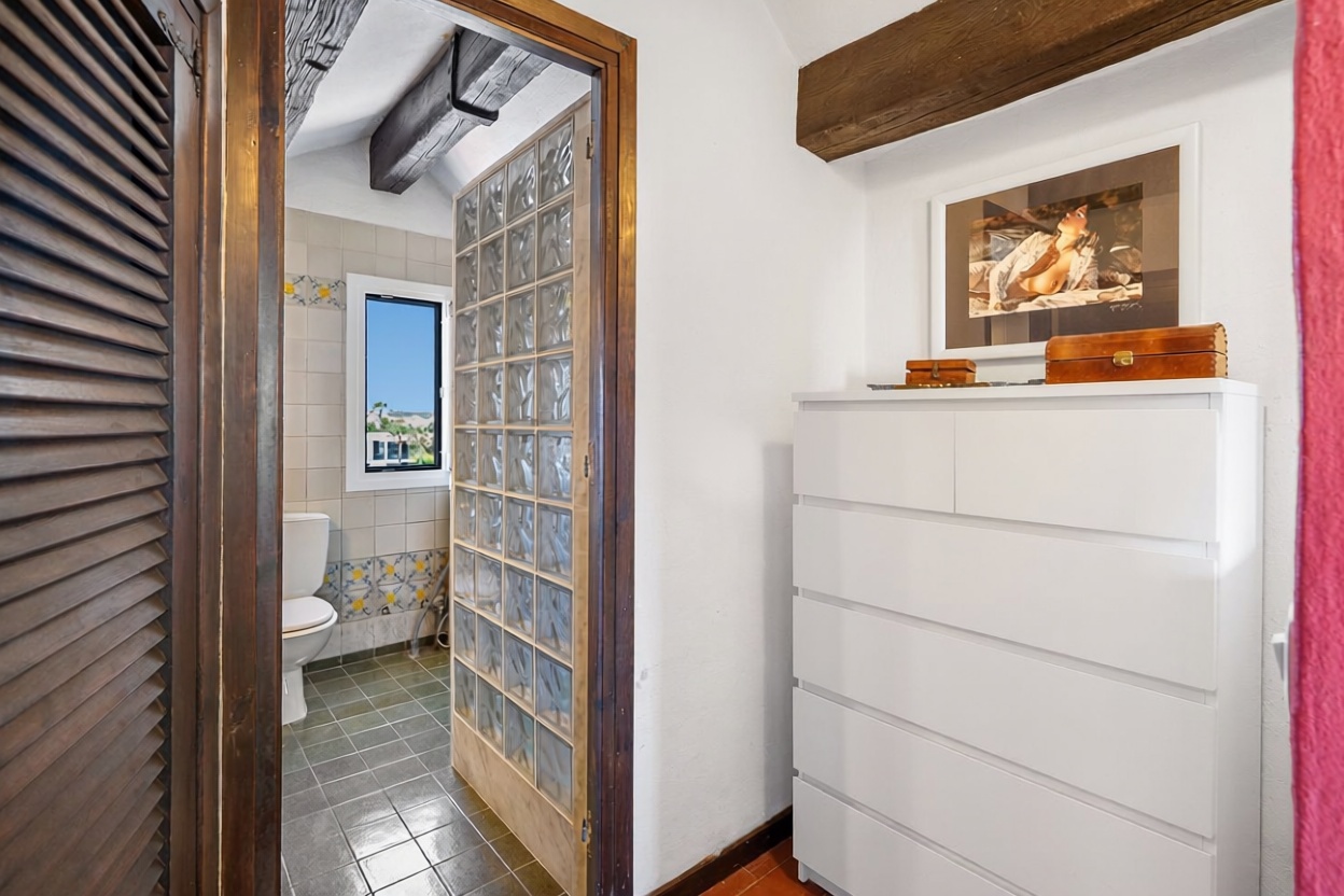 Beachfront duplex in Mallorca, Balears (Illes) — Bathroom