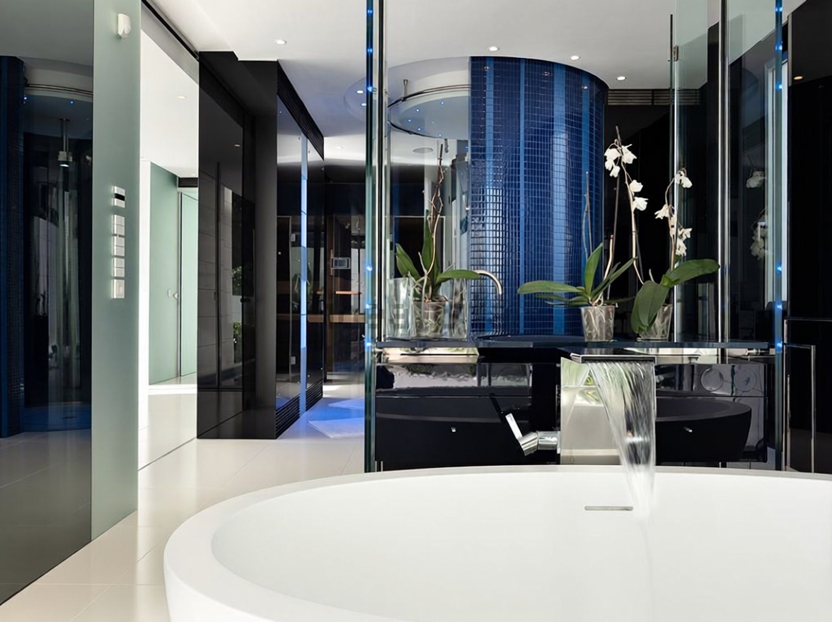 Chalet with direct beach access in Calvià — Bathroom
