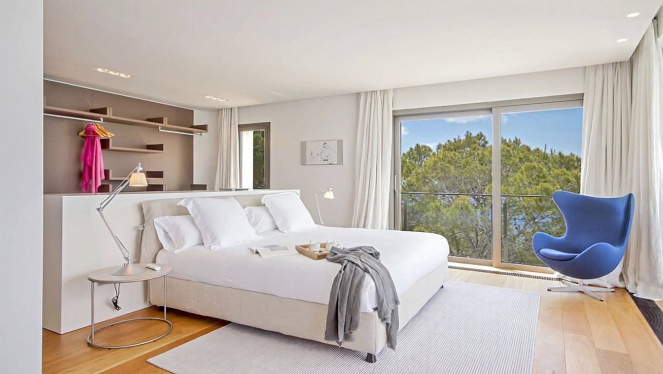 Chalet with direct beach access in Andratx — Bedroom