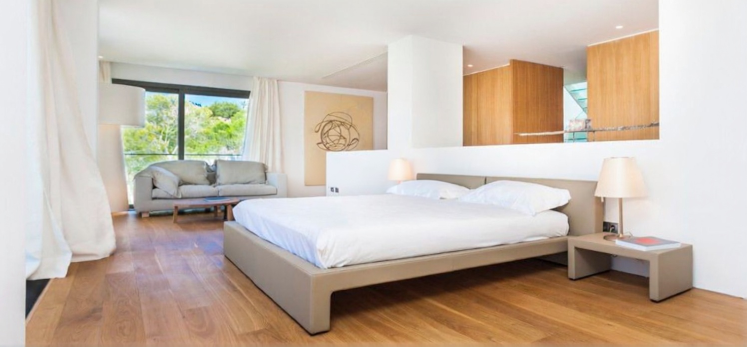 Chalet with direct beach access in Andratx — Bedroom