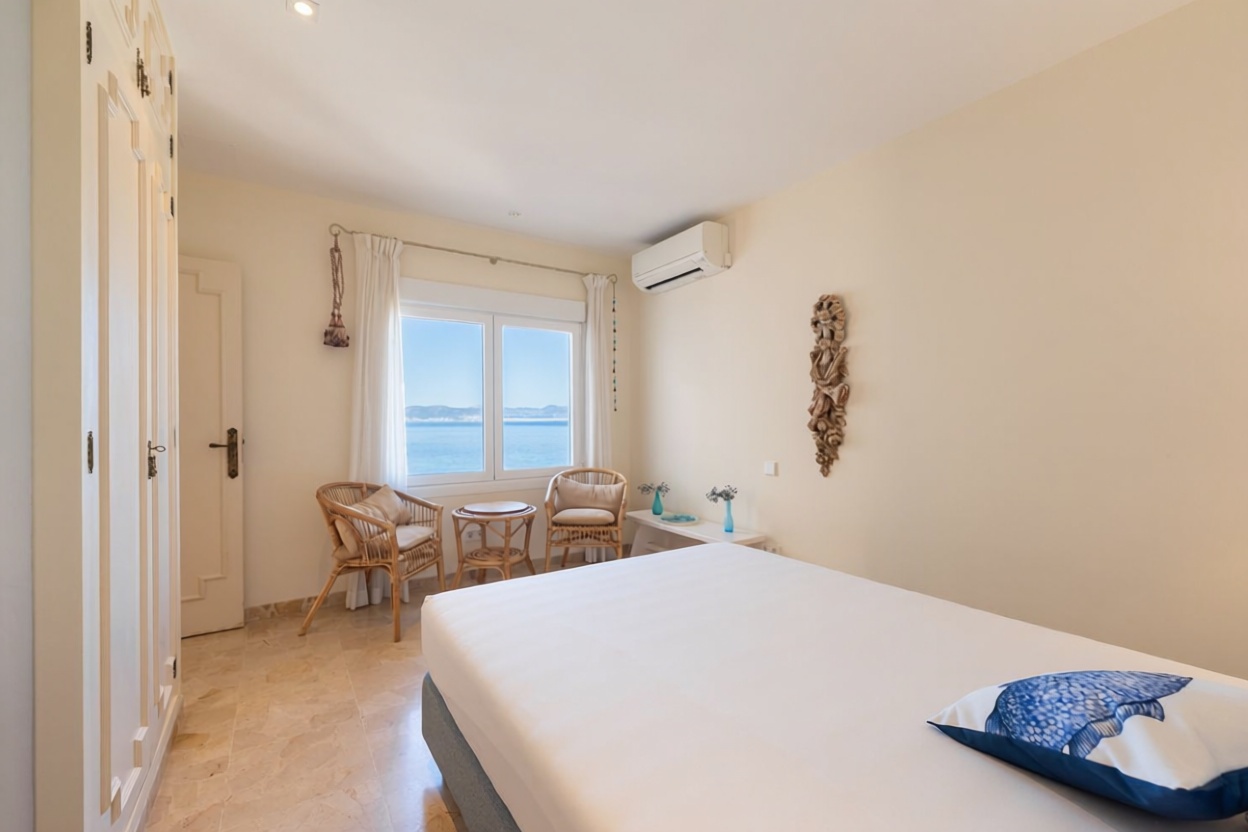 Chalet mit direkter Strandzugang in Llucmajor — Schlafzimmer