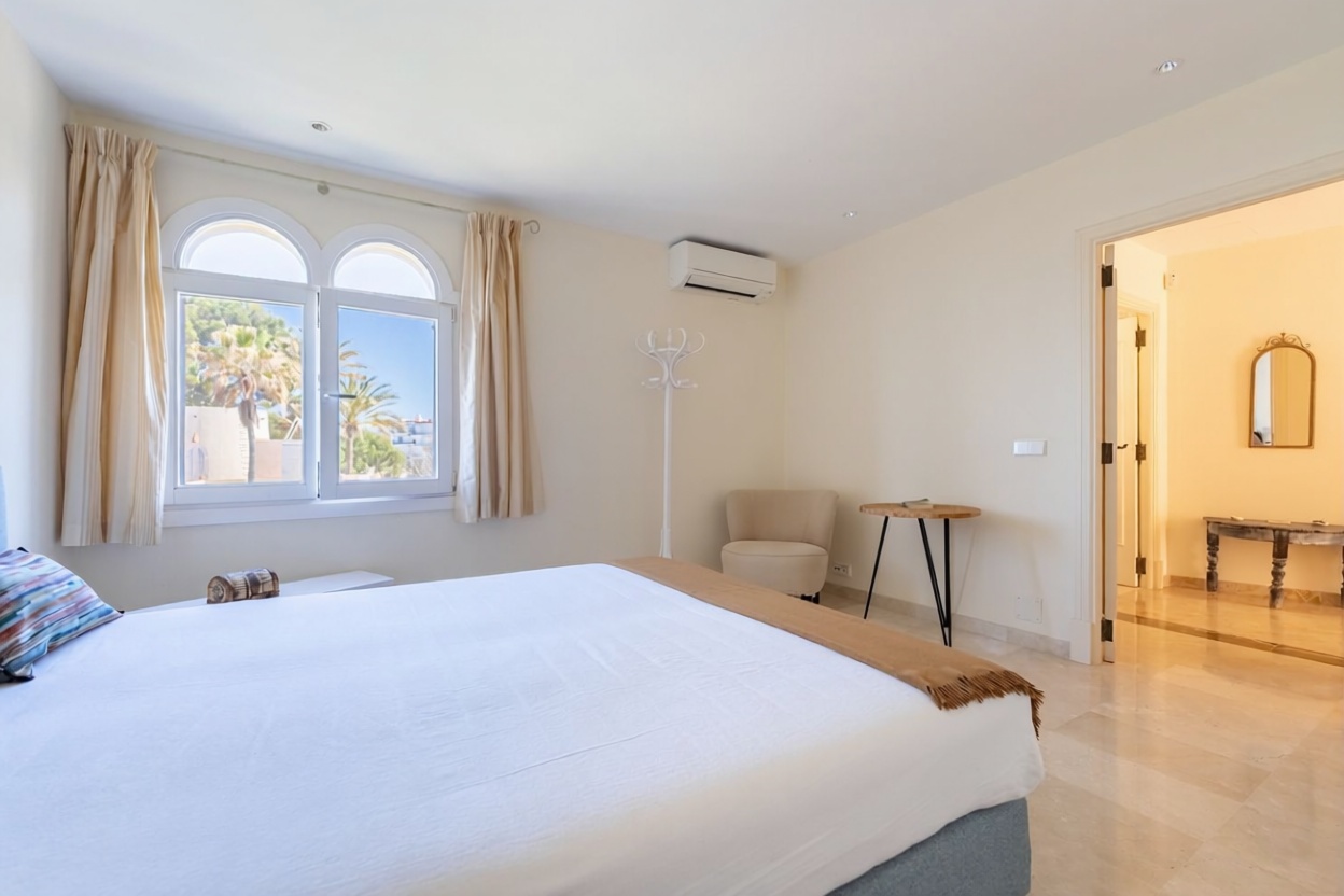 Chalet mit direkter Strandzugang in Llucmajor — Schlafzimmer