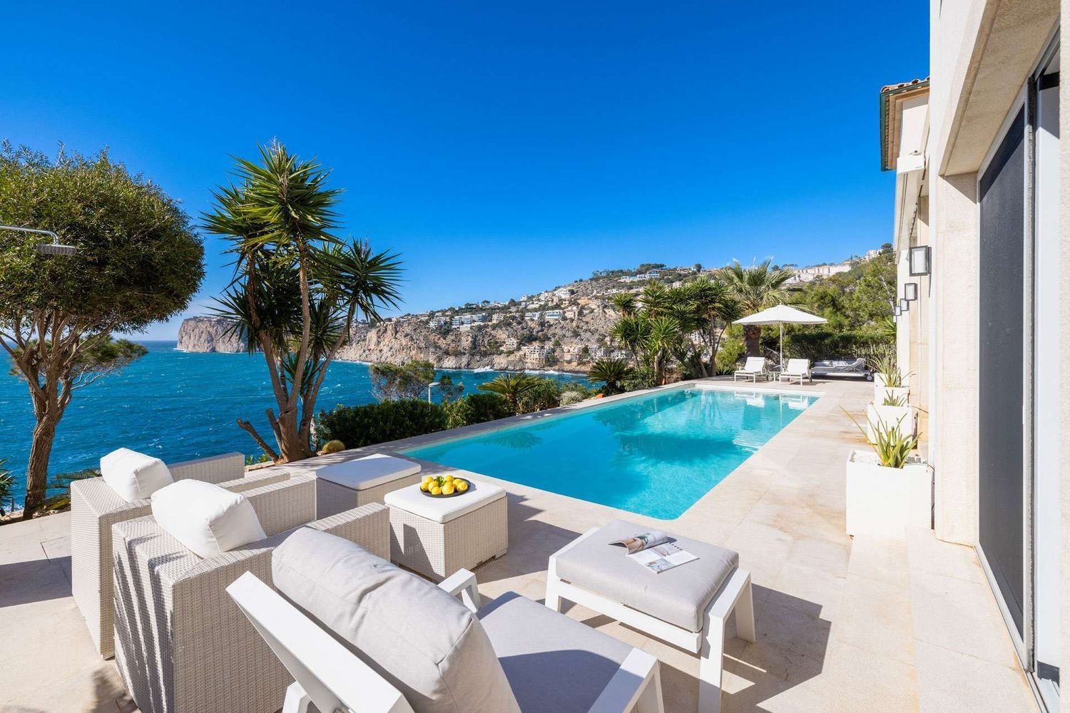 Chalet avec accès direct à la plage à Andratx