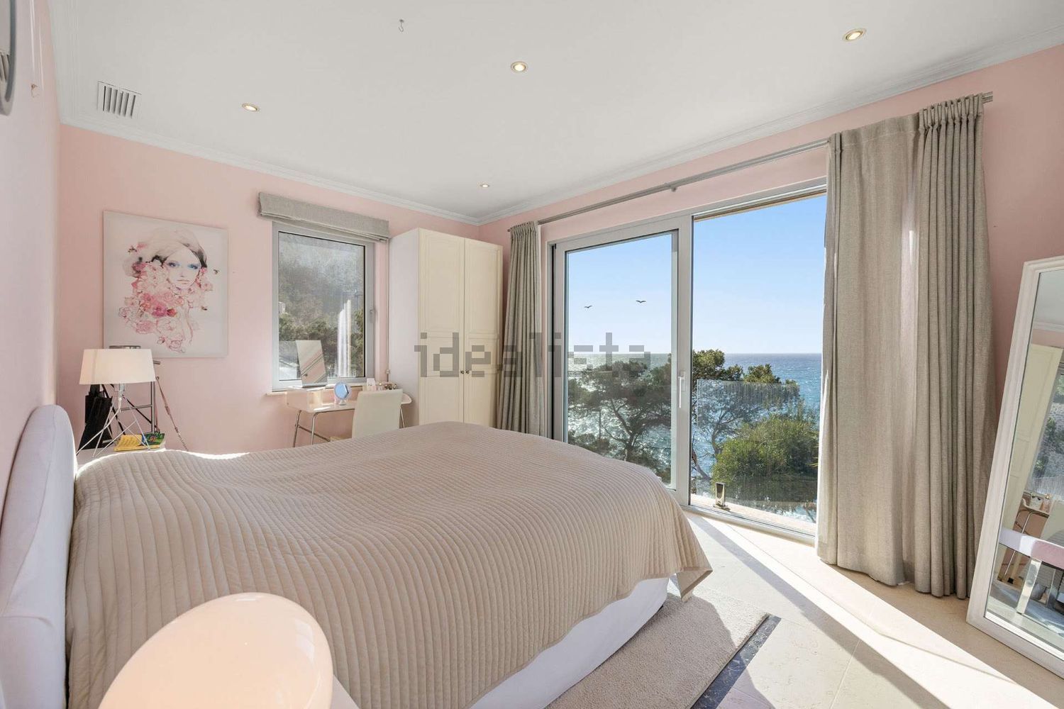 Chalet avec accès direct à la plage à Andratx — Chambre