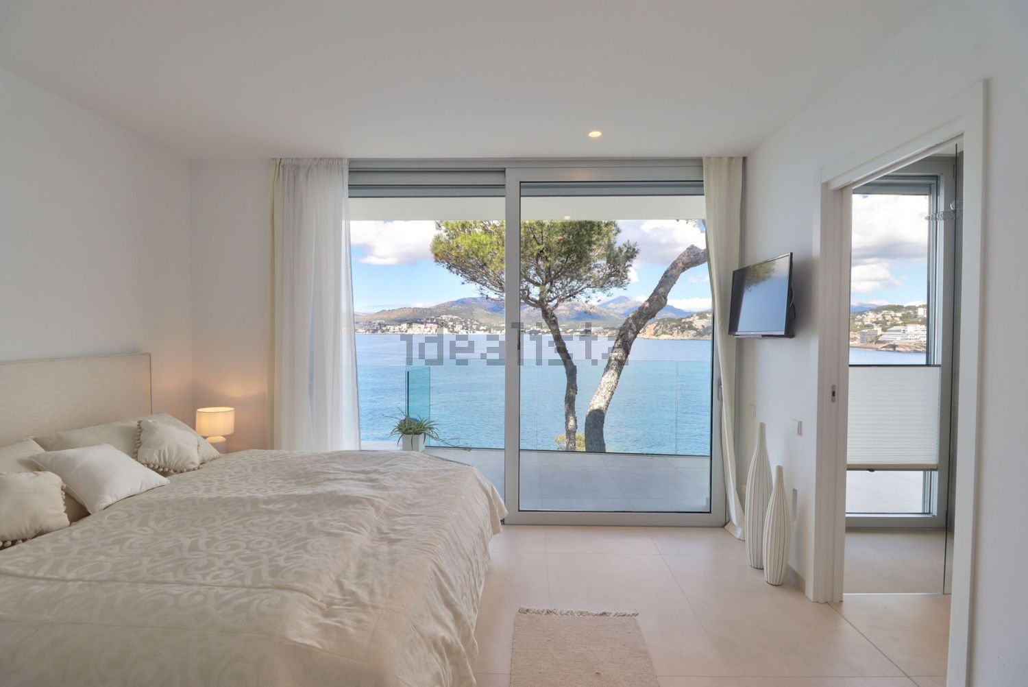 Chalet mit direkter Strandzugang in Calvià — Schlafzimmer