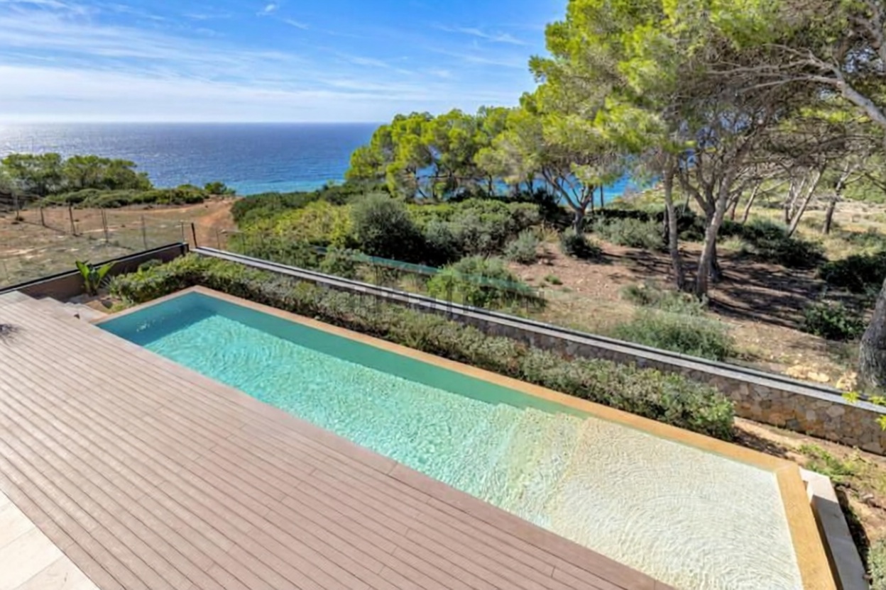 Chalet mit direkter Strandzugang in Llucmajor — Meerblick