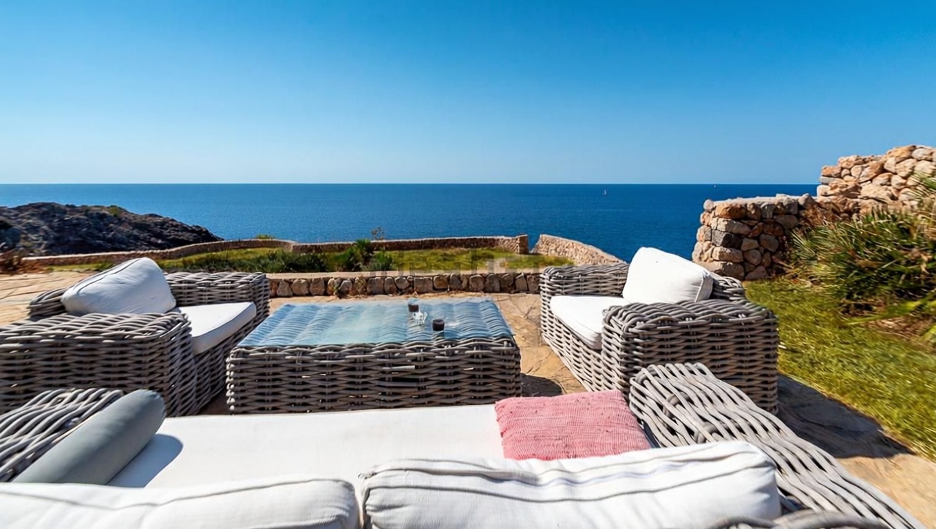 Country house with direct beach access in Mallorca, Balears (Illes)