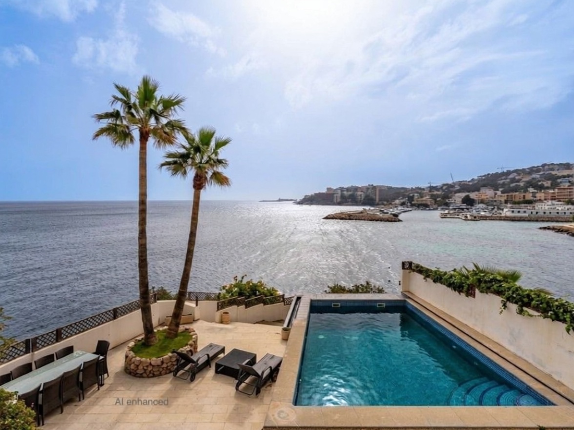 Chalet with direct beach access in Palma de Mallorca