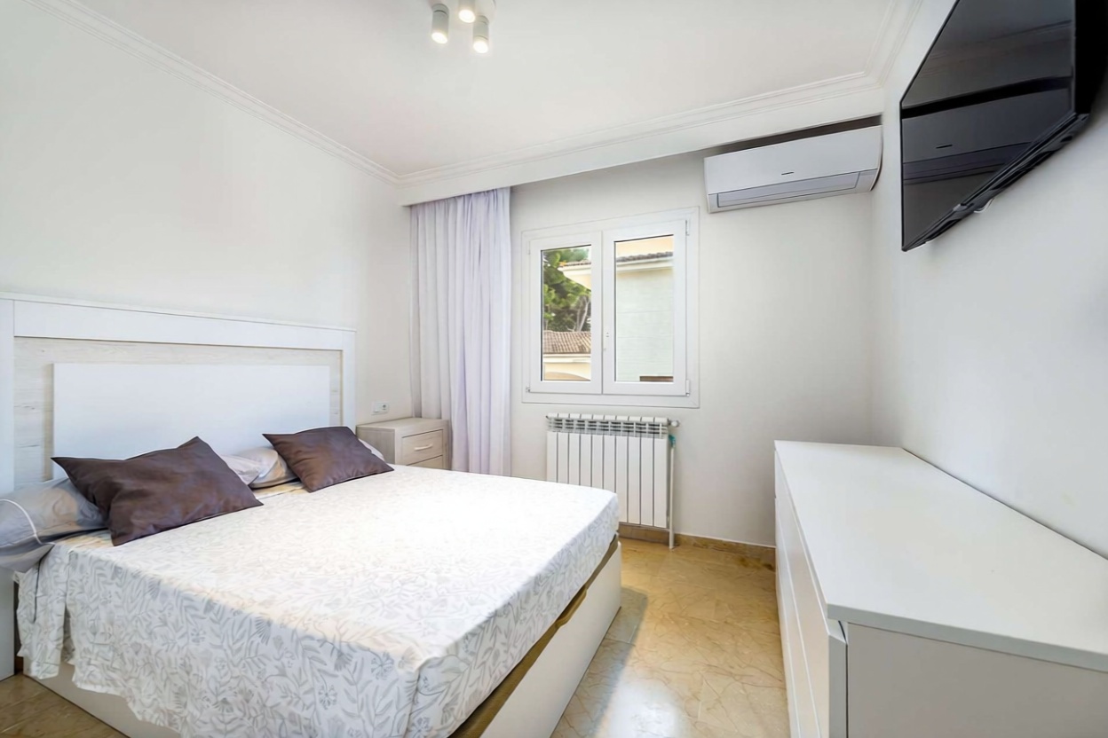 Chalet mit direkter Strandzugang in Alcúdia — Schlafzimmer