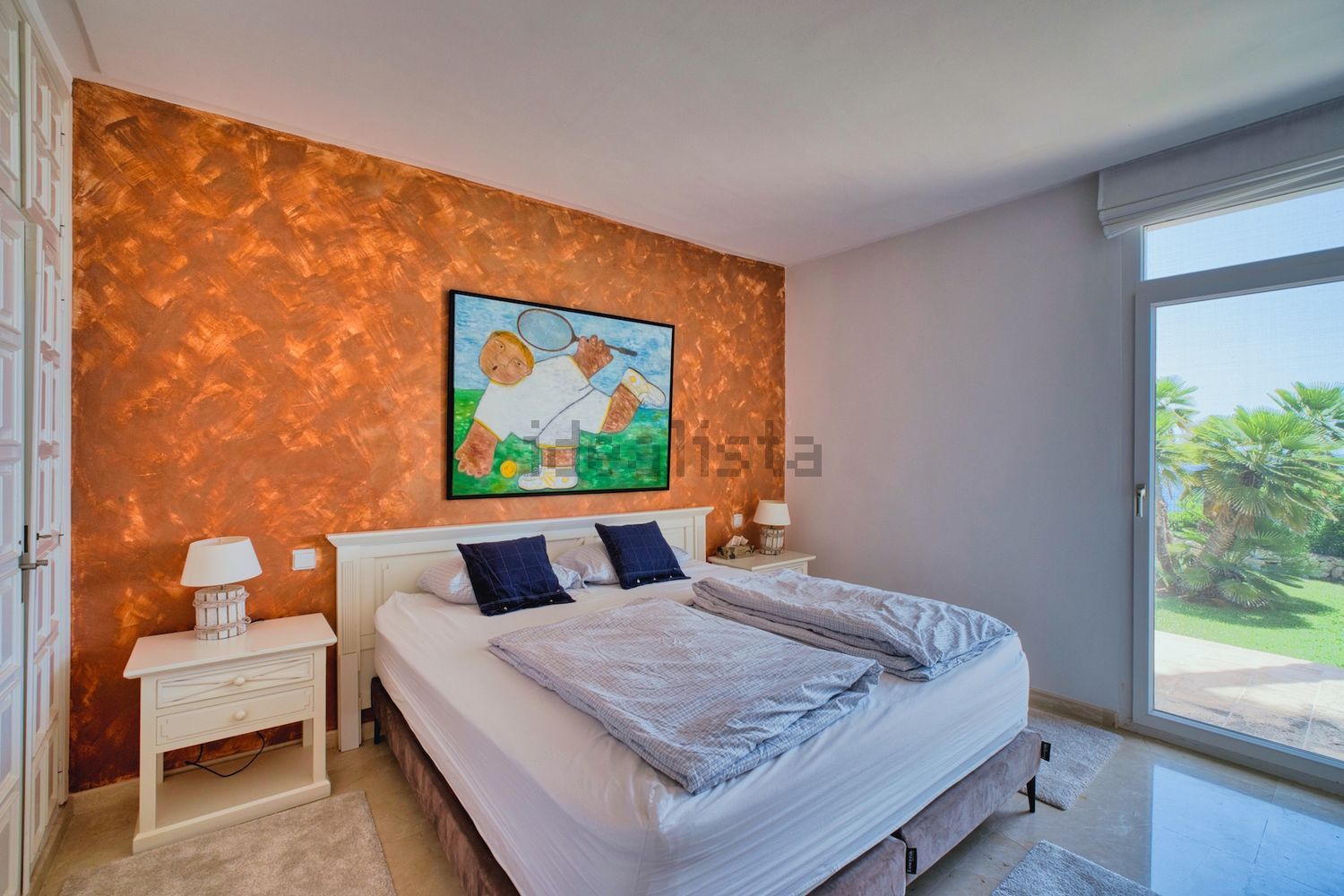 Chalet with direct beach access in Manacor — Bedroom