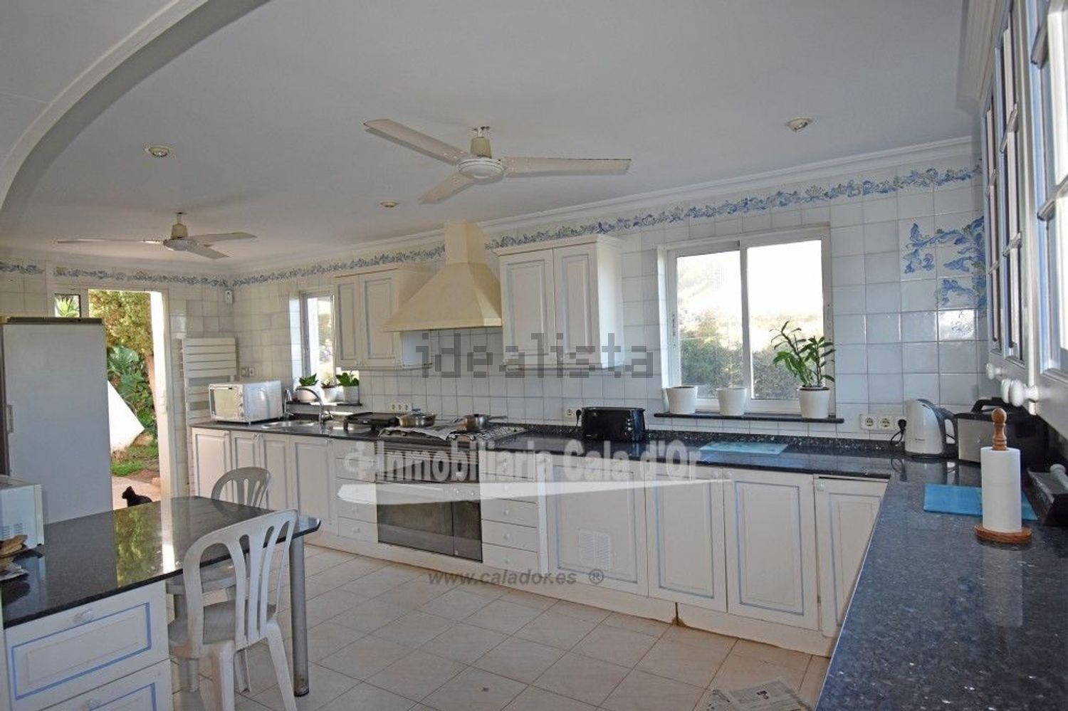 Chalet with direct beach access in Santanyí — Kitchen