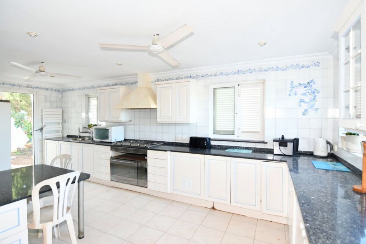 Chalet with direct beach access in Santanyí — Kitchen