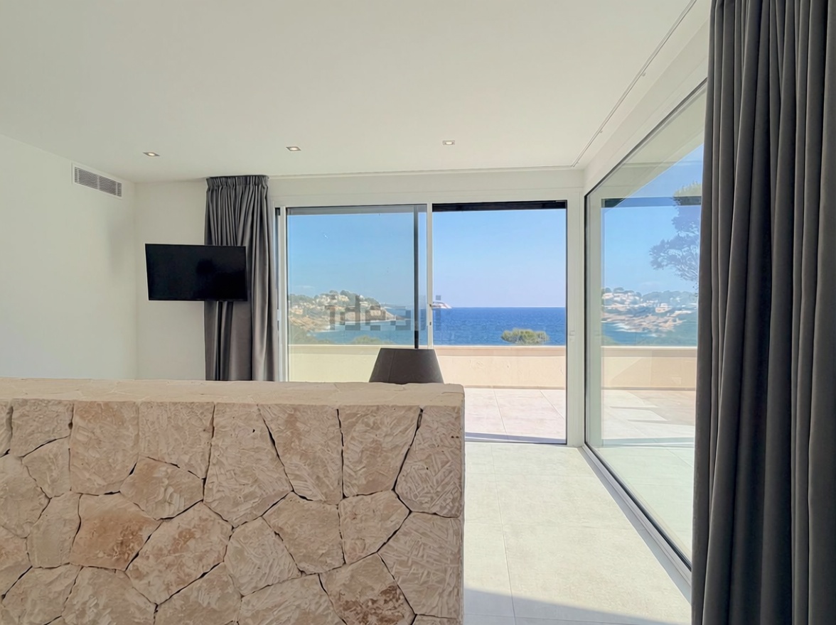 Chalet with direct beach access in Capdepera — Sea view
