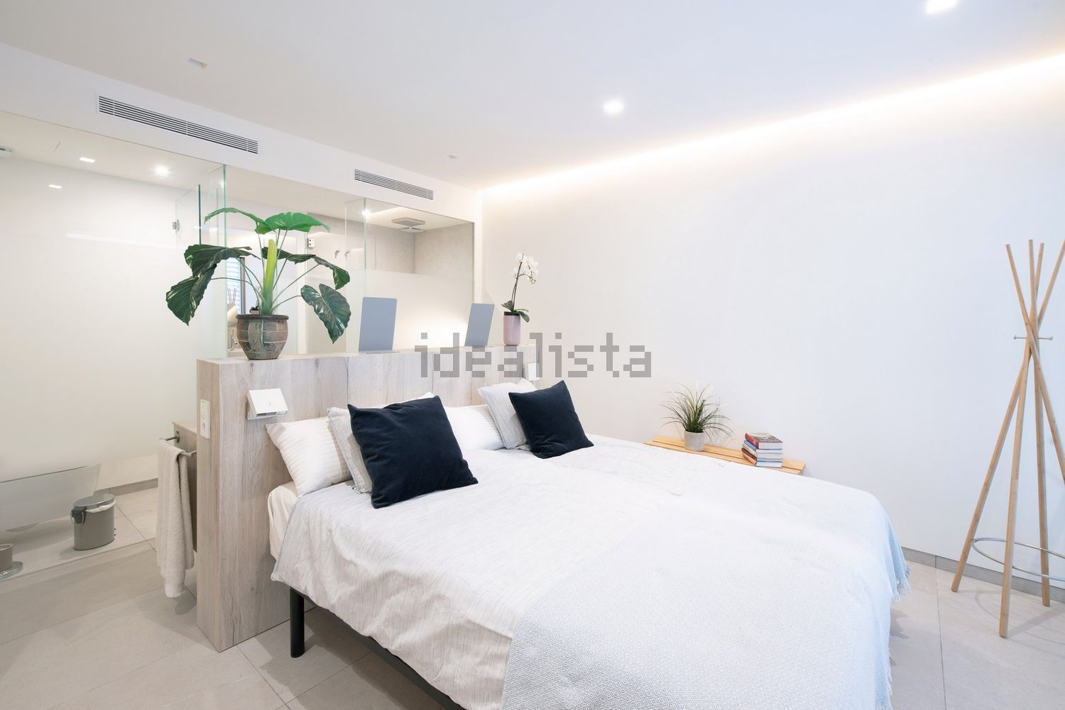 Chalet with direct beach access in Manacor — Bedroom
