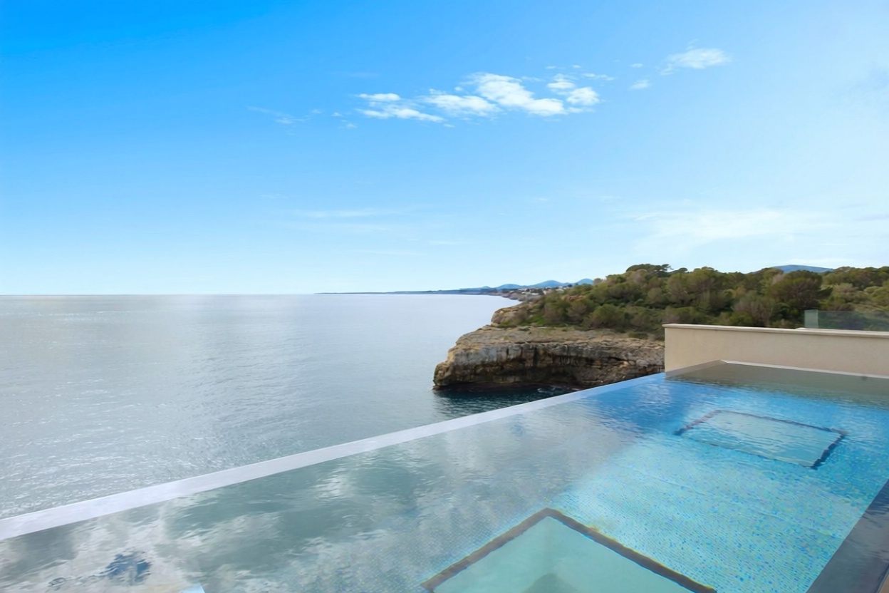 Chalet mit direkter Strandzugang in Manacor — Meerblick