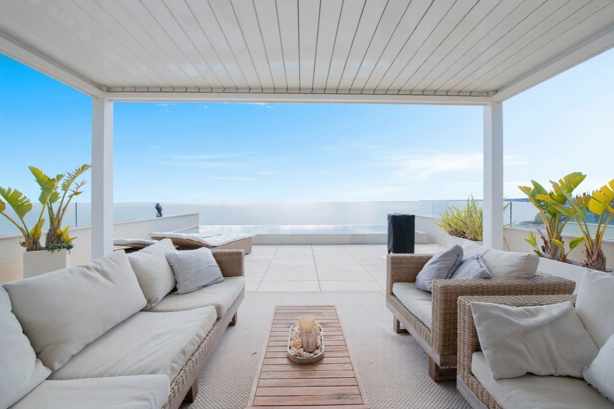 Chalet with direct beach access in Manacor