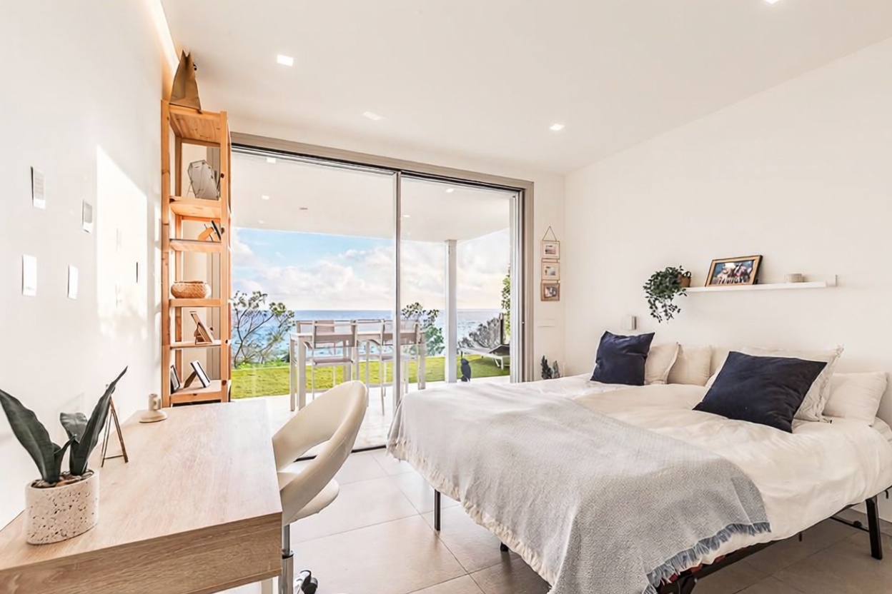 Chalet avec accès direct à la plage à Manacor — Chambre