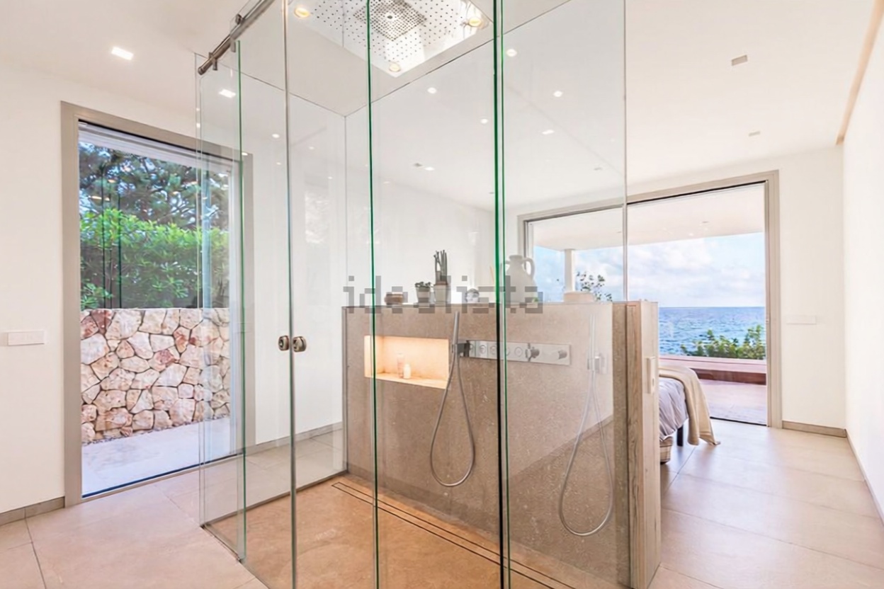 Chalet avec accès direct à la plage à Manacor — Sanitaires