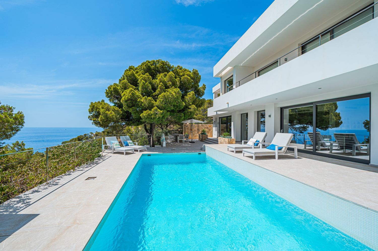 Chalet com acesso direto à praia em Andratx