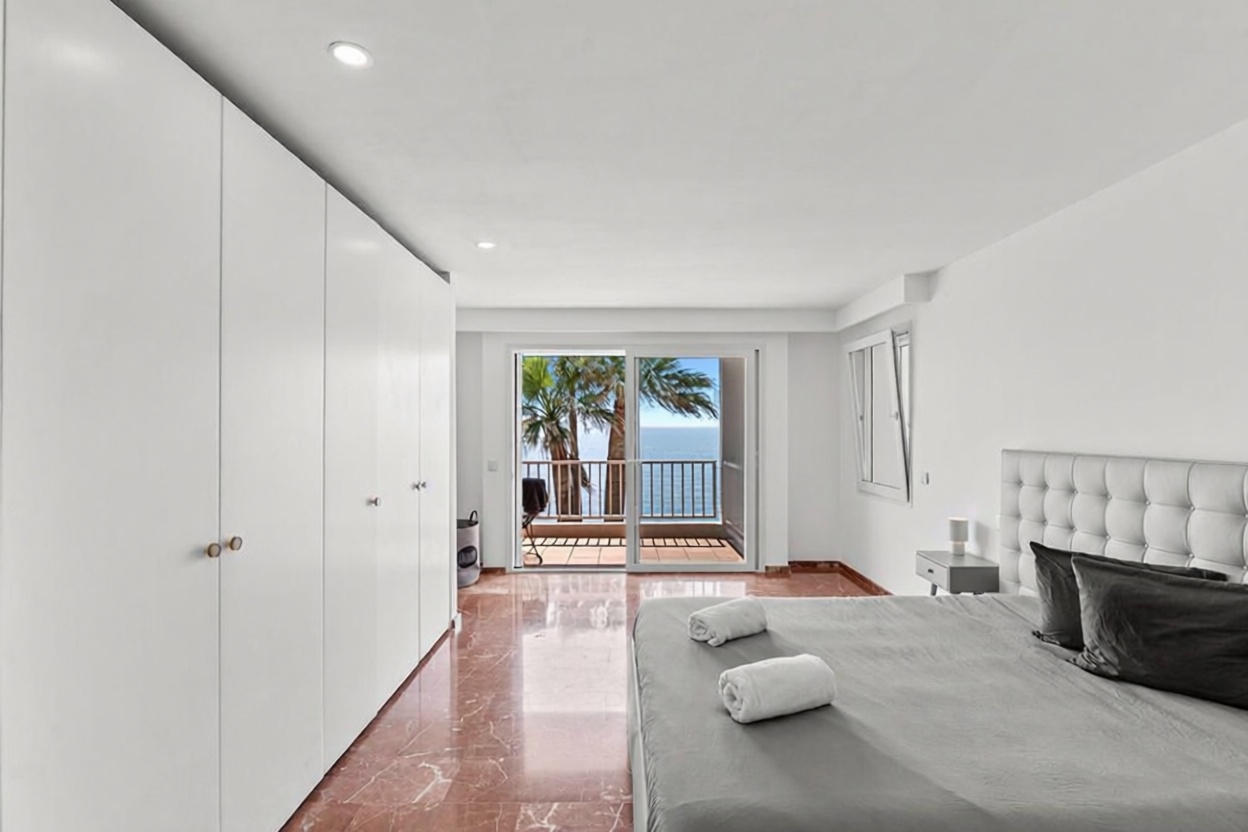Chalet with direct beach access in Capdepera — Bedroom