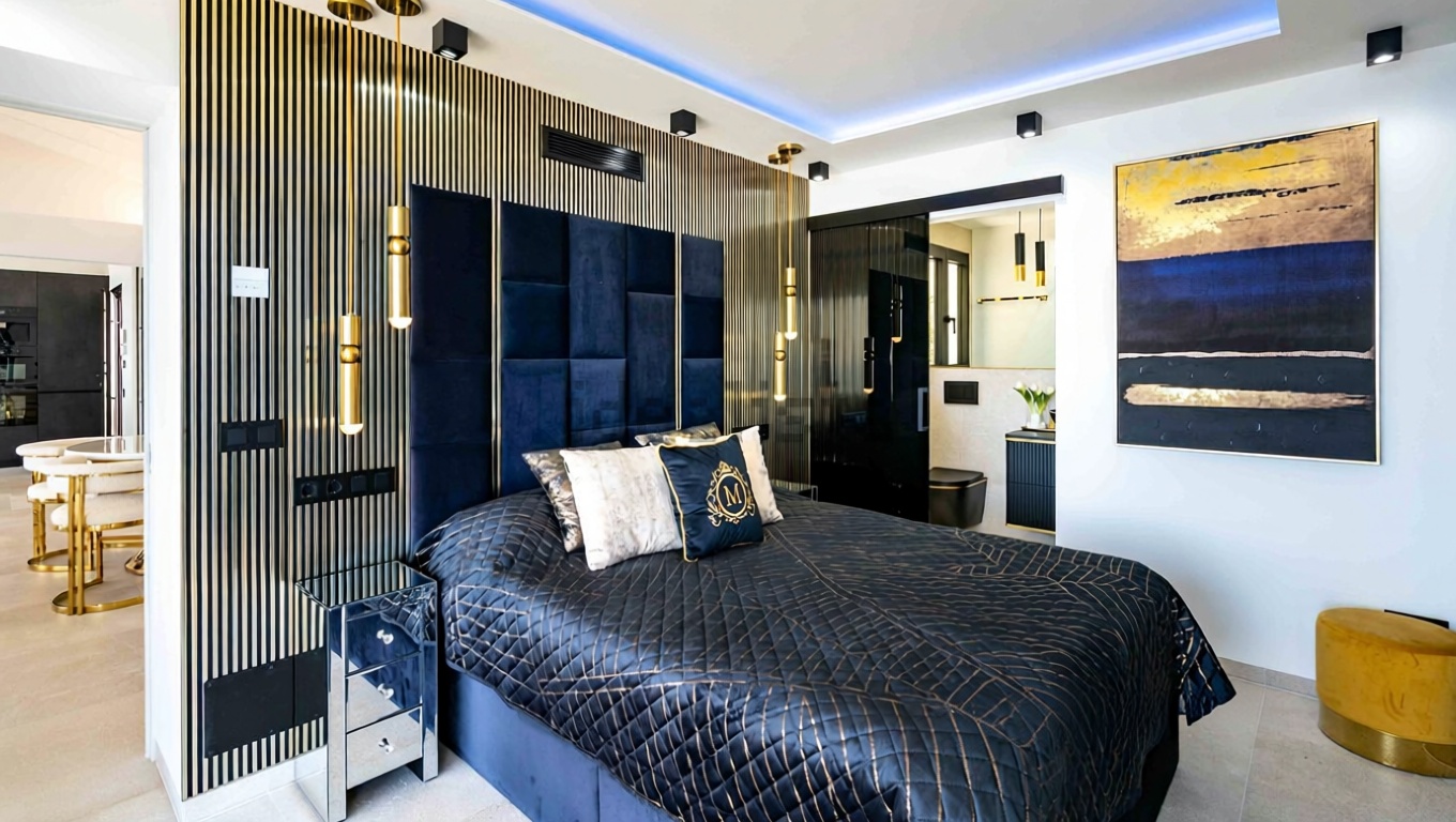 Chalet with direct beach access in Capdepera — Bedroom