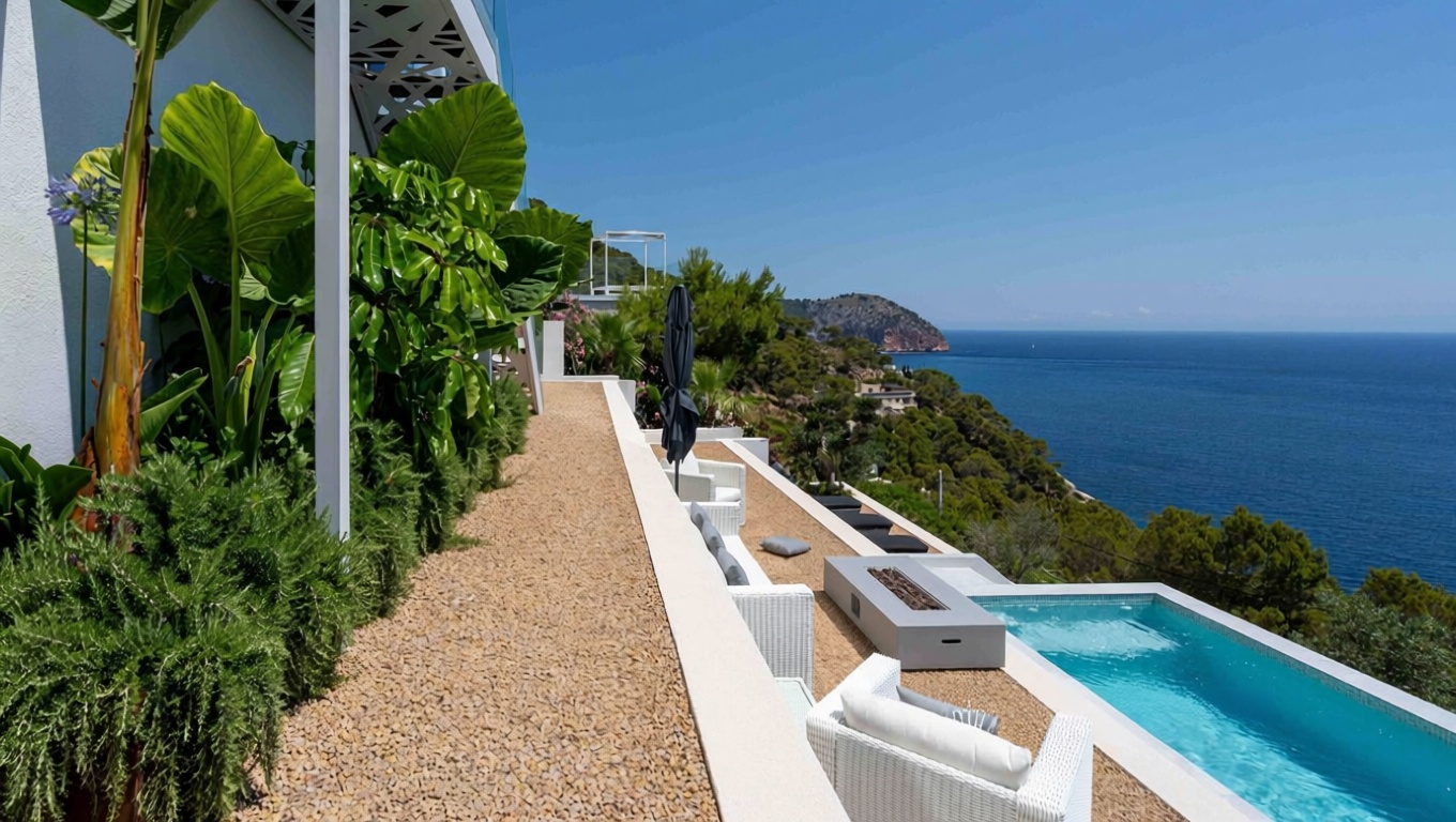 Chalet with direct beach access in Capdepera — Sea view