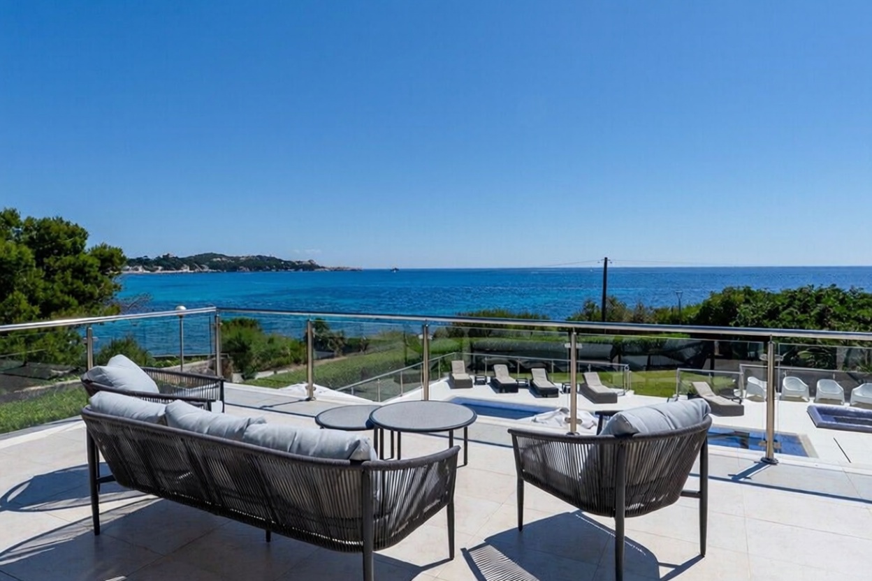 Chalet with direct beach access in Capdepera