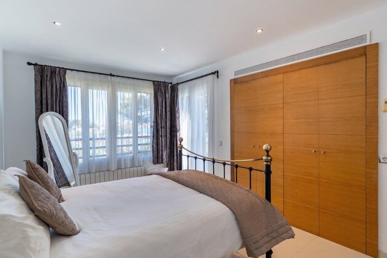 Chalet with direct beach access in Capdepera — Bedroom