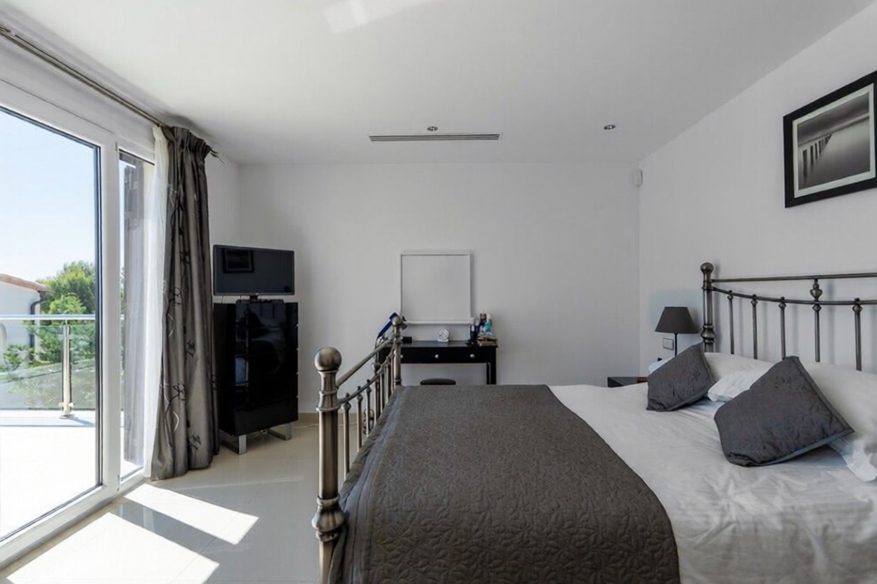 Chalet with direct beach access in Capdepera — Bedroom