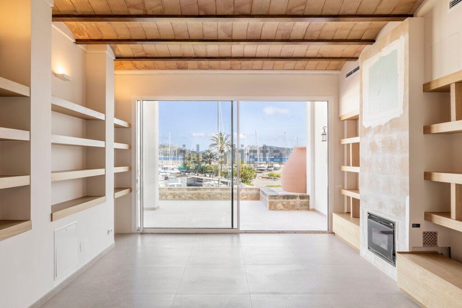 Chalet con acceso directo a playa en Alcúdia — Salón