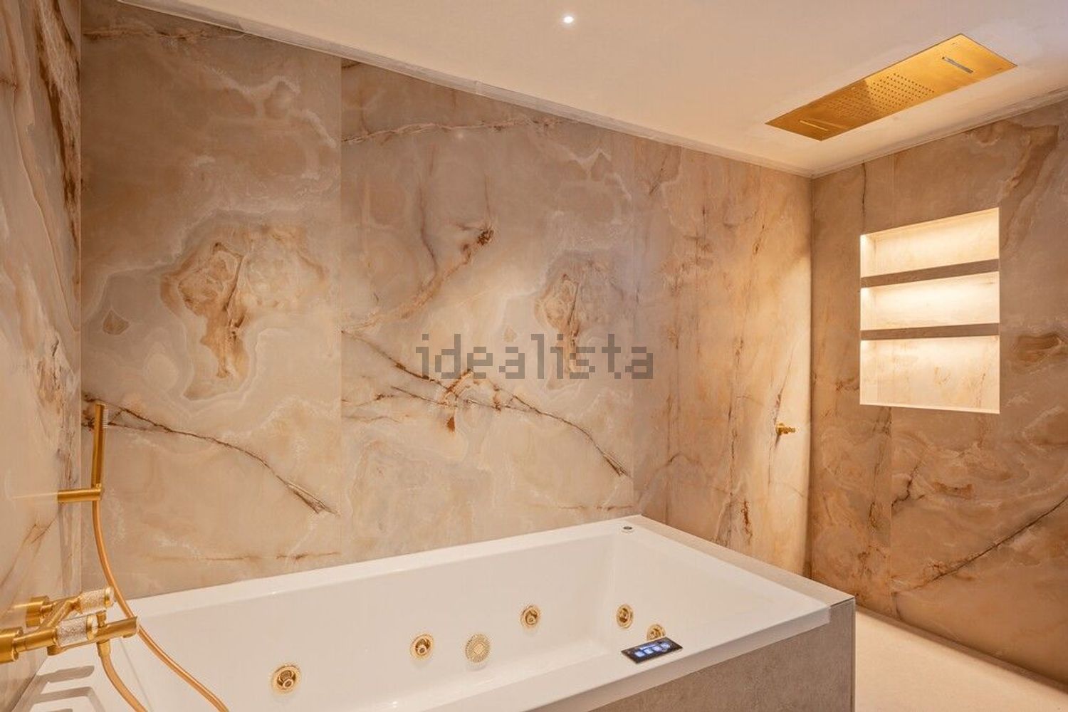 Chalet con acceso directo a playa en Alcúdia — Baño