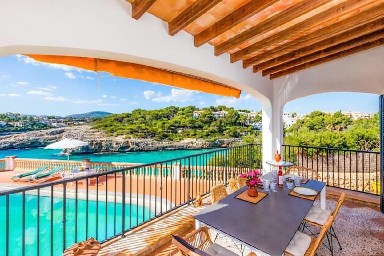 Chalet with direct beach access in Manacor
