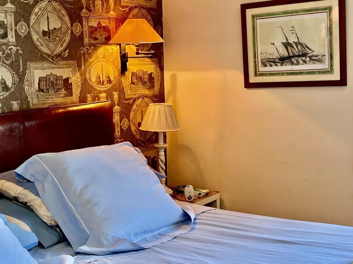 Chalet with direct beach access in Pollença — Bedroom
