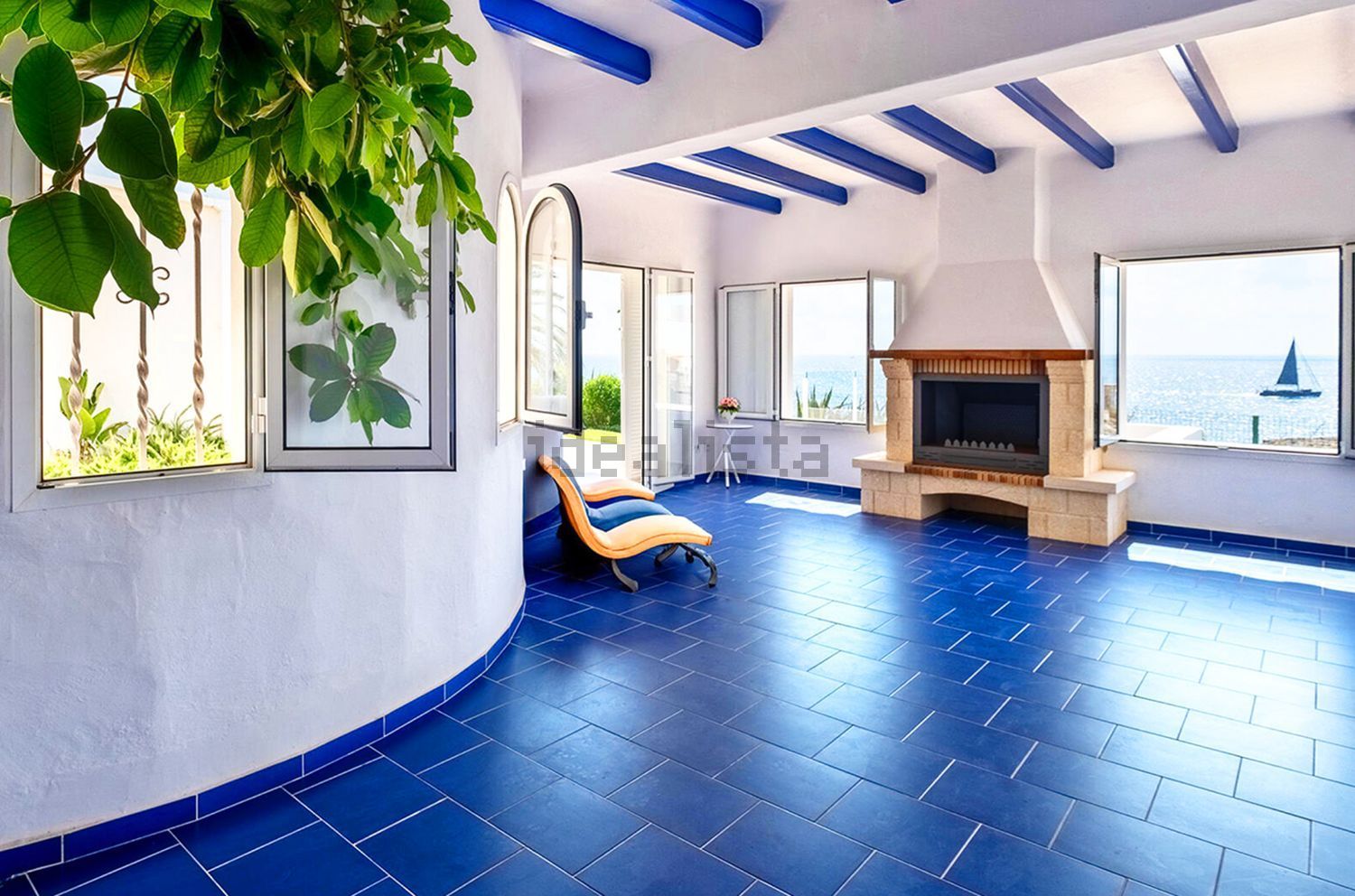 Chalet with direct beach access in Santanyí — Living room