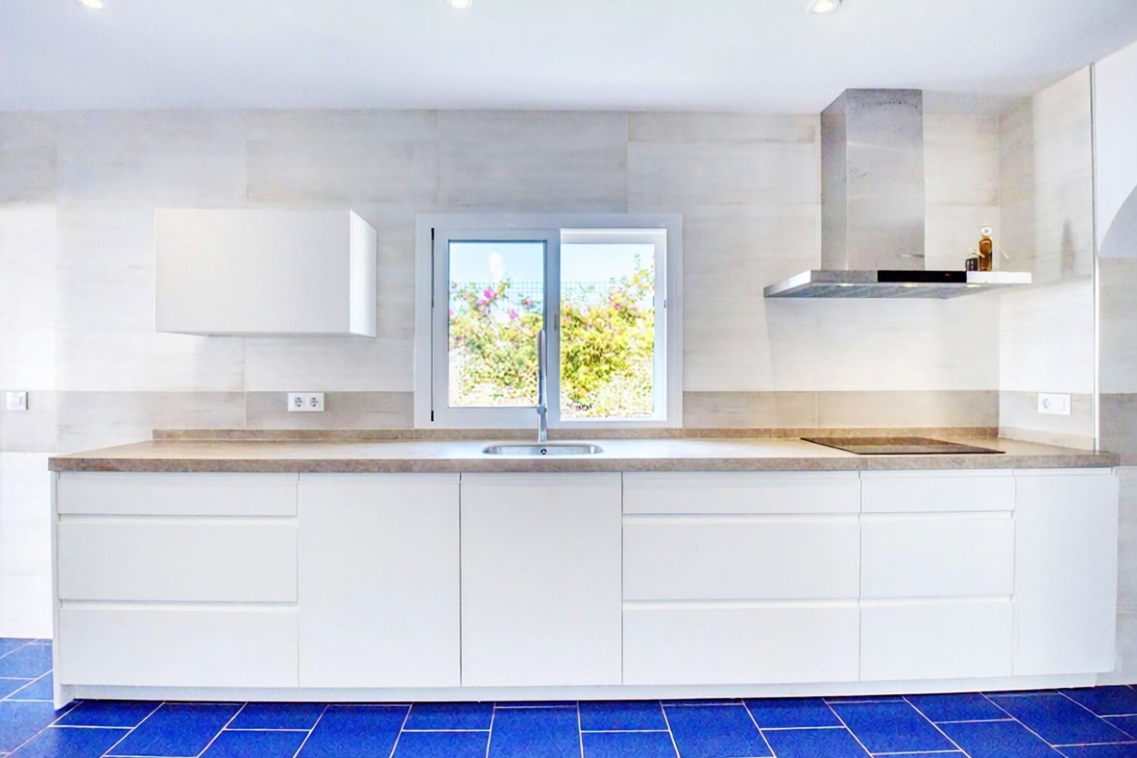 Chalet with direct beach access in Santanyí — Kitchen