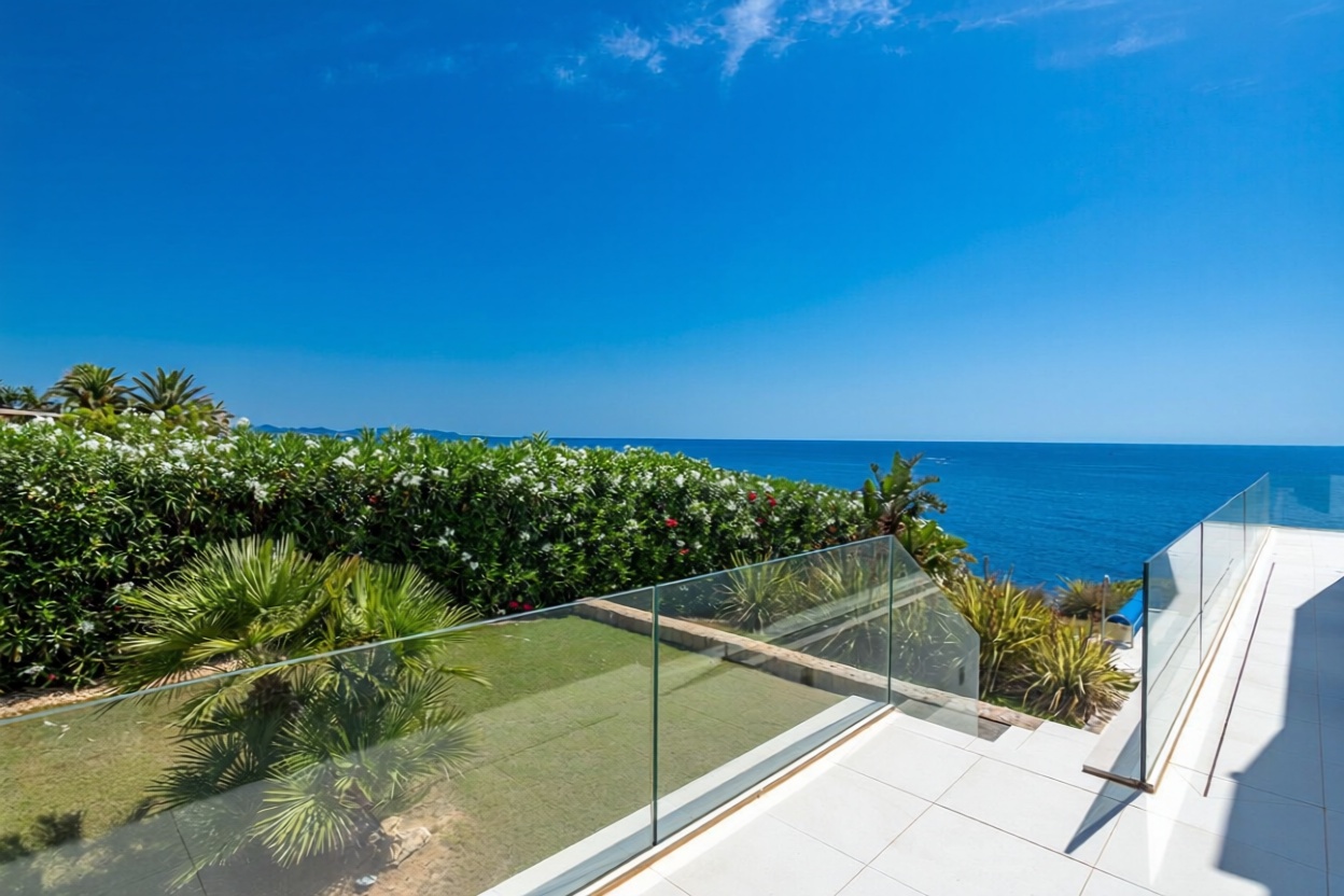 Chalet mit direkter Strandzugang in Manacor — Schlafzimmer